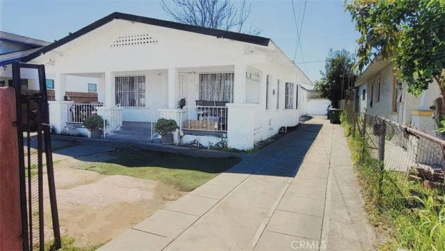 242 W 58th, Los Angeles, CA 90037