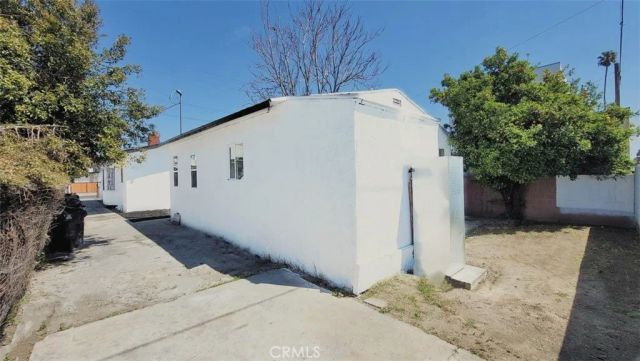 242 W 58th, Los Angeles, CA 90037