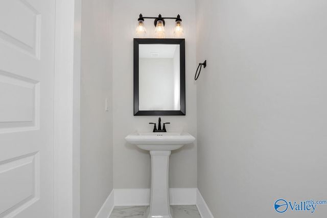 13808 Goff Drive, Athens, AL 35611