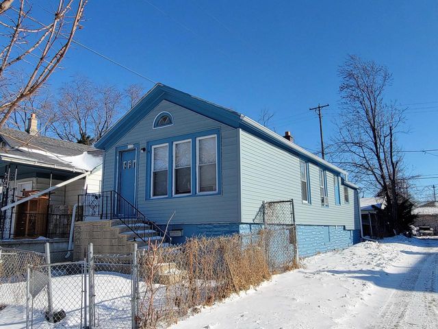 1522 S Union STREET, Milwaukee, WI 53204