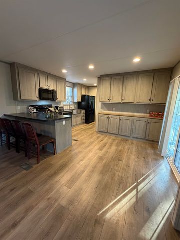 3667 N CR 232, Henderson, TX 75652