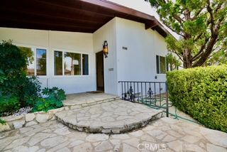 22148 Welby Way, Woodland Hills (los Angeles), CA 91303