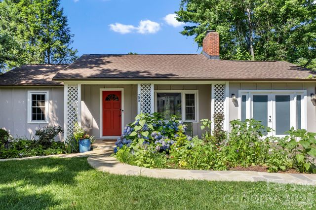 200 Aurora Drive, Asheville, NC 28805