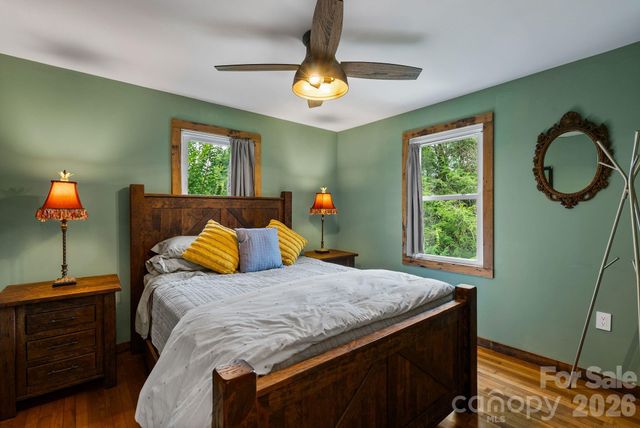 200 Aurora Drive, Asheville, NC 28805