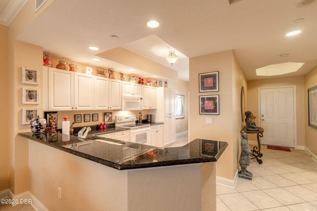 263 Minorca Beach Way Apt 304, New Smyrna Beach, FL 32169