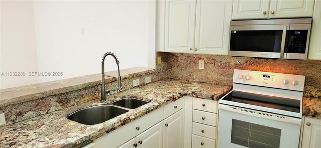 3350 NE 13th Cir Dr 101-21, Homestead, FL 33033