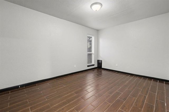 504 Conestoga Drive, Yukon, OK 73099