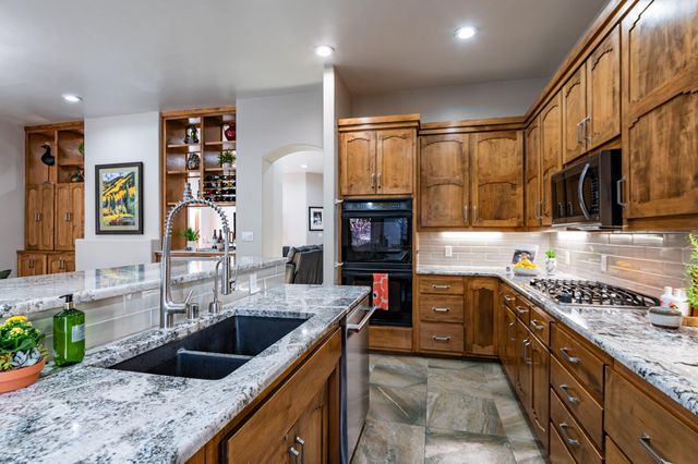 12608 Trillium Trail NE, Albuquerque, NM 87111