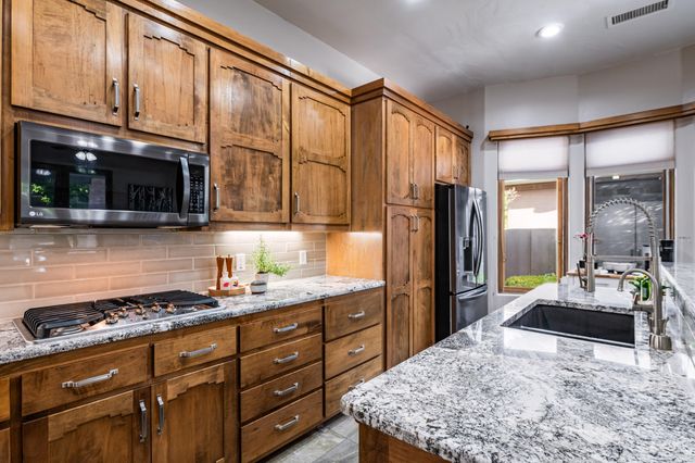 12608 Trillium Trail NE, Albuquerque, NM 87111