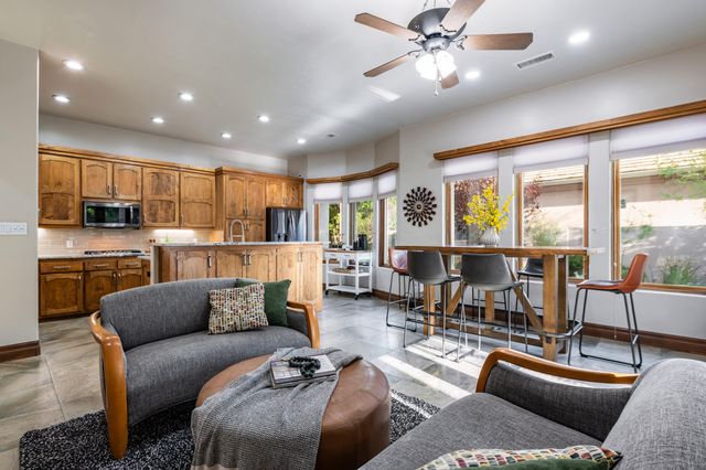 12608 Trillium Trail NE, Albuquerque, NM 87111