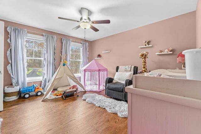 27 Holley Lane, Prospect, CT 06712