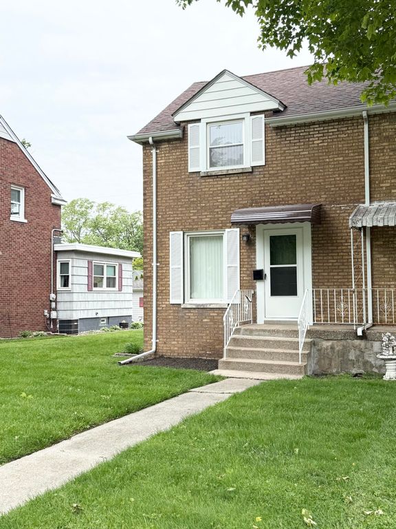 229 Broadmoor Avenue, Munster, IN 46321