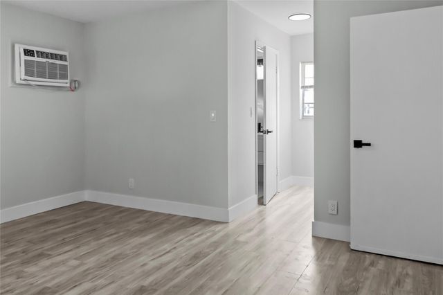 20 NW 56th Street, Fort Lauderdale, FL 33309