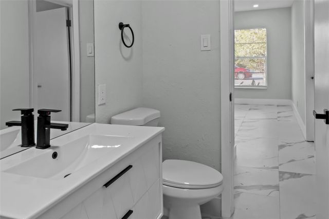 20 NW 56th Street, Fort Lauderdale, FL 33309