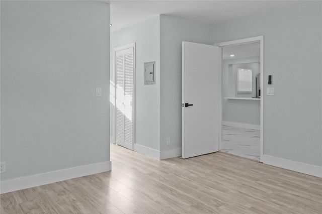 20 NW 56th Street, Fort Lauderdale, FL 33309