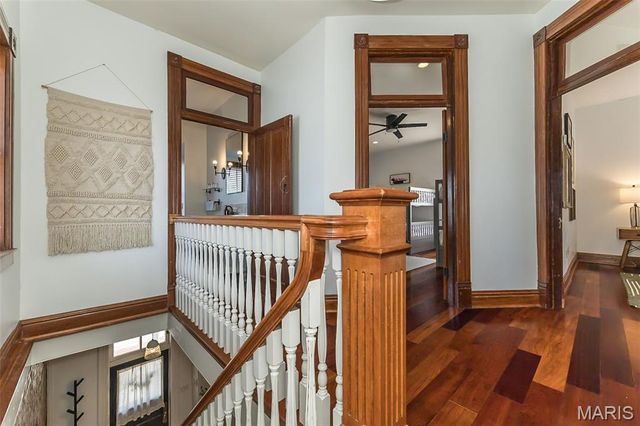 1411 N 2nd Street, St Charles, MO 63301