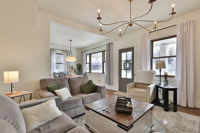 1006 Union Street, Pella, IA 50219