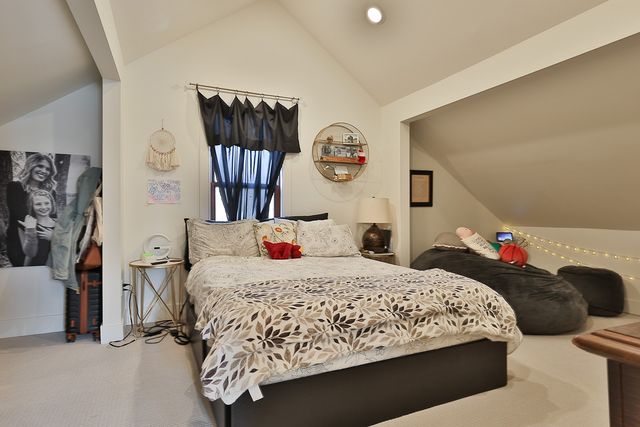 1006 Union Street, Pella, IA 50219