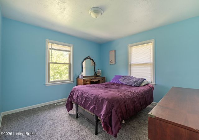 6000 Noah Dr, Louisville, KY 40258