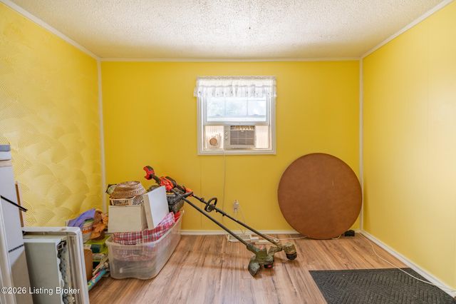 6000 Noah Dr, Louisville, KY 40258