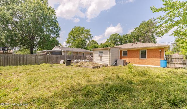 6000 Noah Dr, Louisville, KY 40258