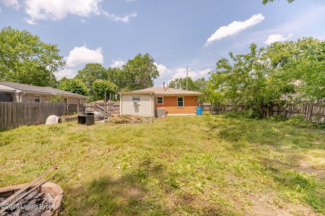6000 Noah Dr, Louisville, KY 40258
