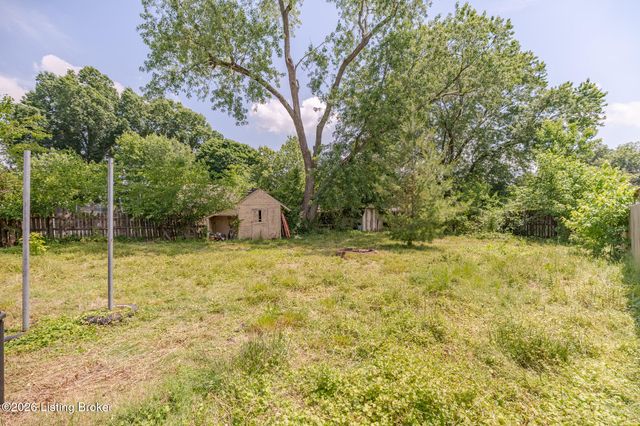 6000 Noah Dr, Louisville, KY 40258