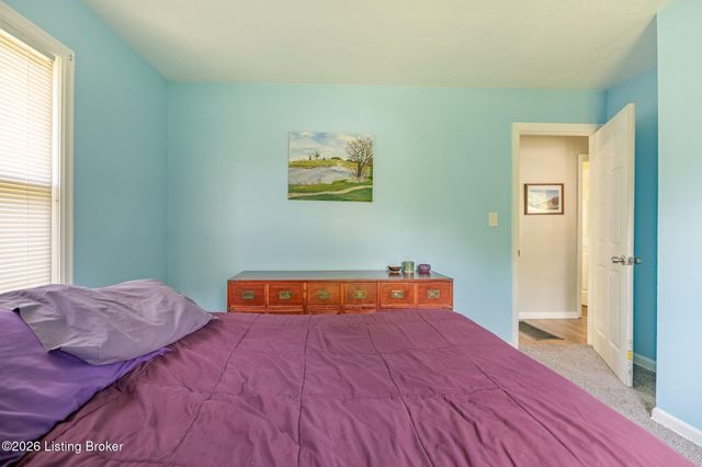 6000 Noah Dr, Louisville, KY 40258
