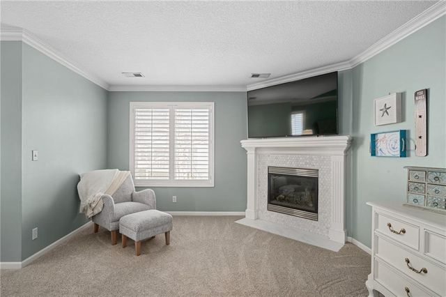 8926 Quail Ridge Lane, Lenexa, KS 66220