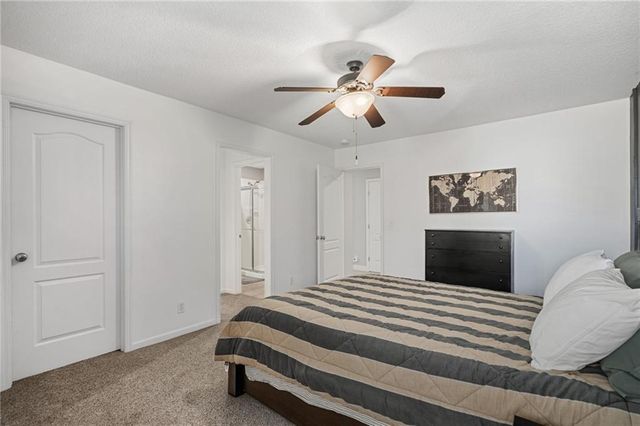 8926 Quail Ridge Lane, Lenexa, KS 66220