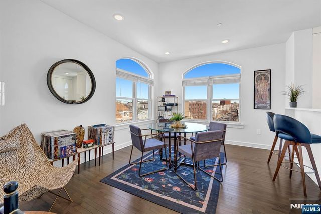 974 Summit, Newark, NJ 07307