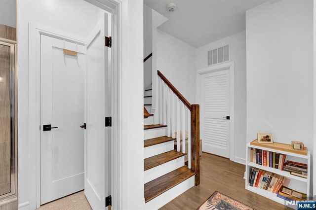 974 Summit, Newark, NJ 07307