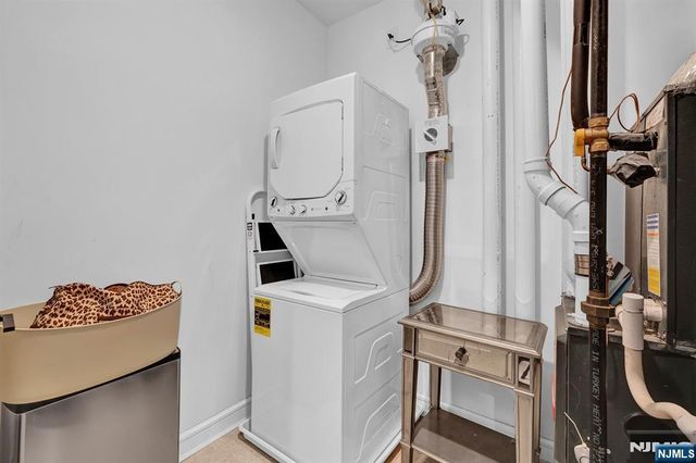 974 Summit, Newark, NJ 07307