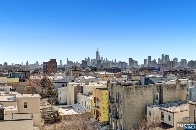 974 Summit, Newark, NJ 07307