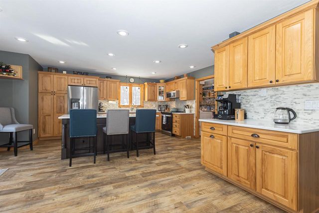 W5738 CTY RD D, Montello, WI 53949
