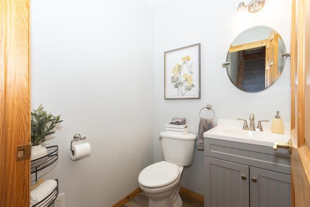 W5738 CTY RD D, Montello, WI 53949