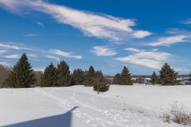 W5738 CTY RD D, Montello, WI 53949