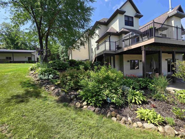 W5738 CTY RD D, Montello, WI 53949