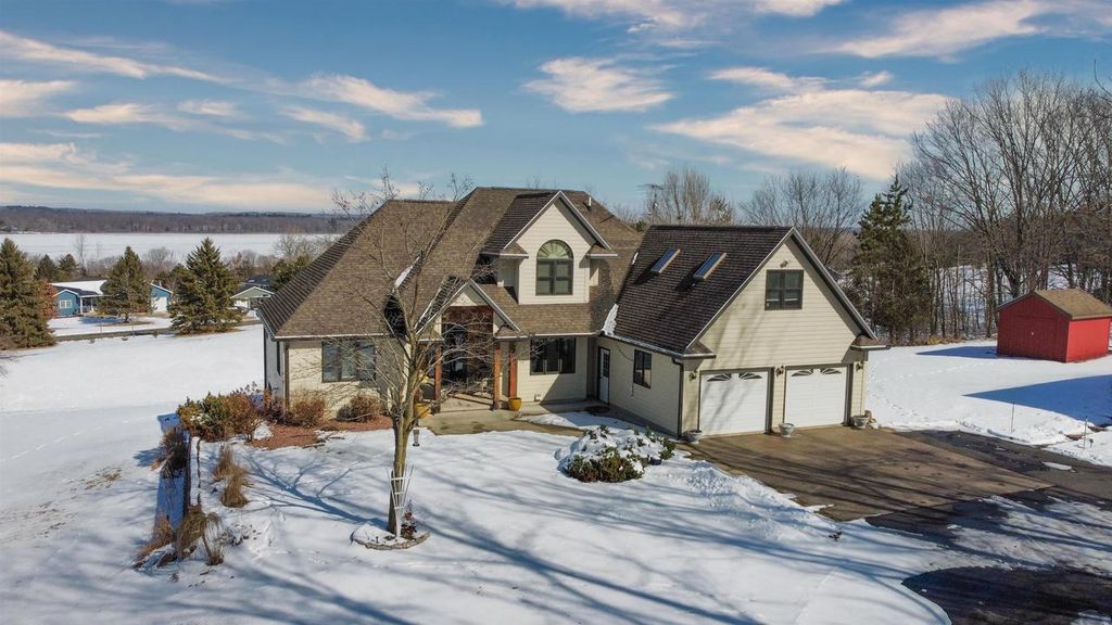 W5738 CTY RD D, Montello, WI 53949