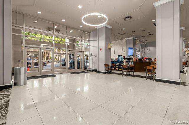 525 W Lafayette Boulevard 11B, Detroit, MI 48226