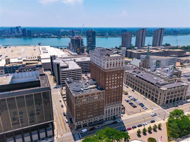 525 W Lafayette Boulevard 11B, Detroit, MI 48226