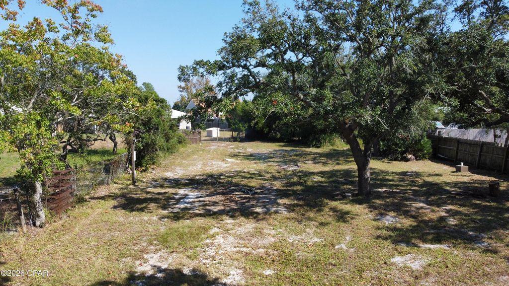 Image 5 of property listing at 2713 N Pleasant Oak Court, Panama City Beach, FL 32408