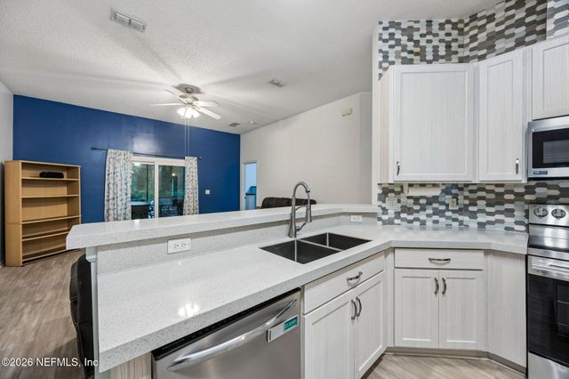 86429 RIVERWOOD Drive, Yulee, FL 32097