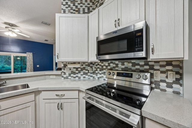 86429 RIVERWOOD Drive, Yulee, FL 32097