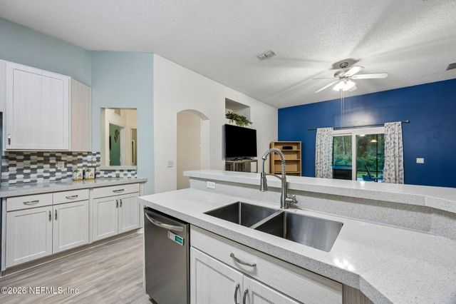 86429 RIVERWOOD Drive, Yulee, FL 32097