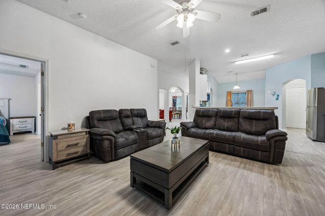 86429 RIVERWOOD Drive, Yulee, FL 32097