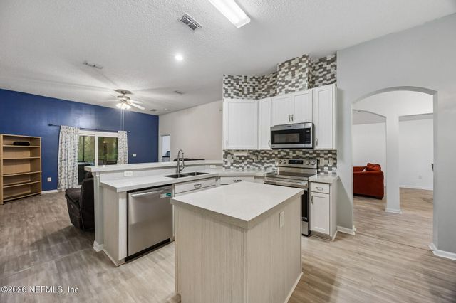 86429 RIVERWOOD Drive, Yulee, FL 32097