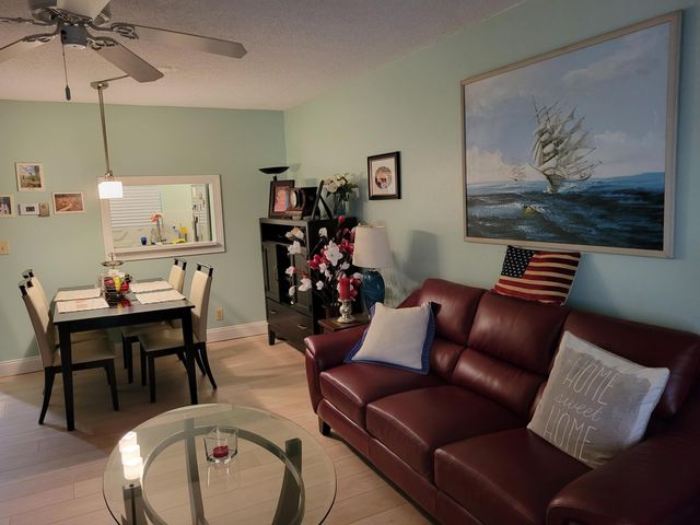 700 Lori Drive 203, Palm Springs, FL 33461