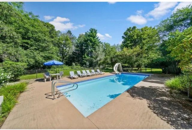 302 N Fulton Street, Cassopolis Vllg, MI 49031