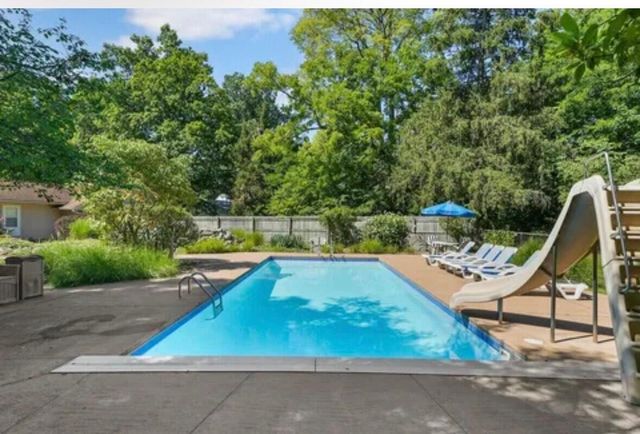 302 N Fulton Street, Cassopolis Vllg, MI 49031